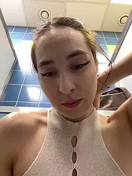 Holly_Play from StripChat