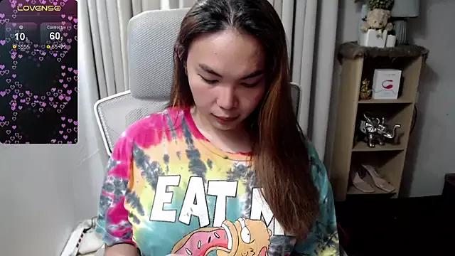HolLyFaaCKer from StripChat