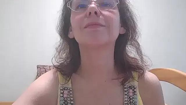 HollyJewel from StripChat
