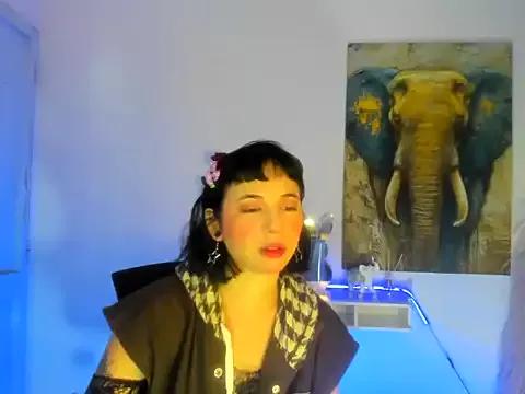 Hollysquirtx from StripChat is Freechat