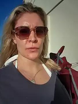 HollyTattoo from StripChat