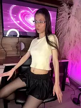 Hollythonsom webcams show profile image 