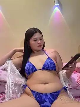 Hollywood_Lourine from StripChat