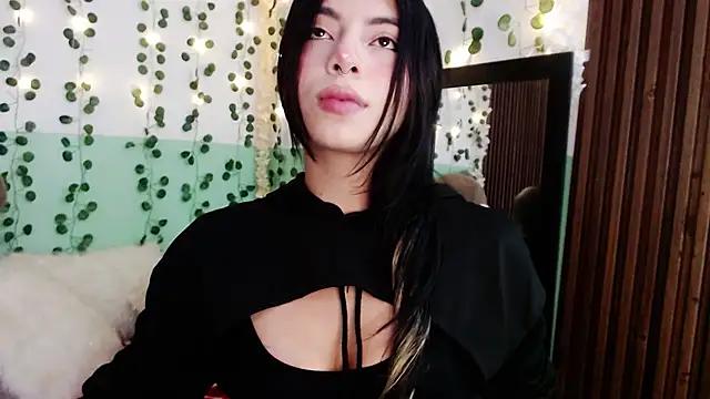 Hollyxx from StripChat