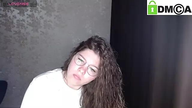 holy_michela from StripChat is Freechat