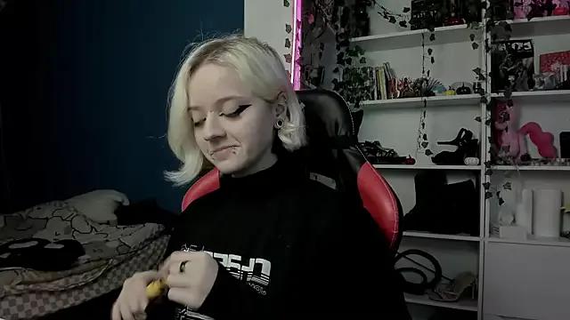 Holy_Mistress_S webcams show profile image 