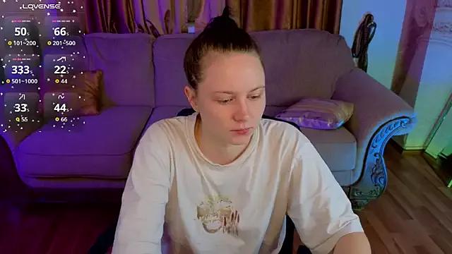 HolyBabyDoll from StripChat is Freechat