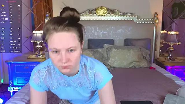 HolyBabyDoll from StripChat is Freechat