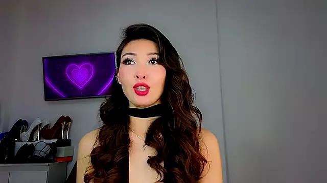 honey_yani from StripChat is Freechat