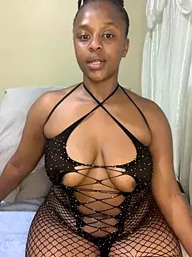 HoneyBee04 from StripChat is Freechat