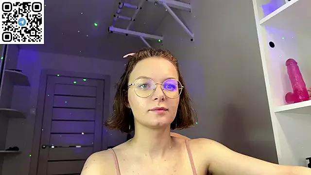 honeymalika from StripChat is Freechat