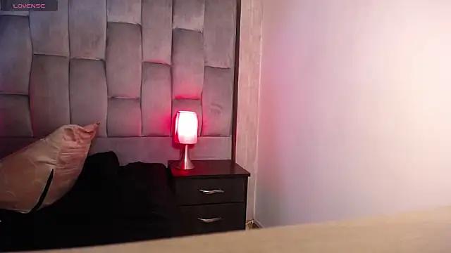 honney_dark from StripChat