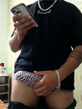hoorrnnyy__guyyy from StripChat
