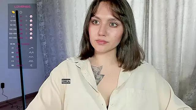 Hoot_owl_cb from StripChat