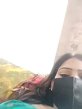 HOT-SUMAN-BABY from StripChat is Freechat