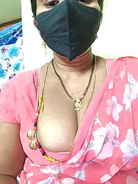 hot-telugu-queen from StripChat is Freechat