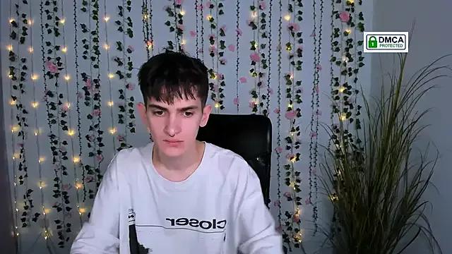 hot_dominic_ from StripChat is Freechat