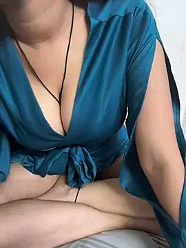 Photos of Hot_Mayra25 from StripChat is Group