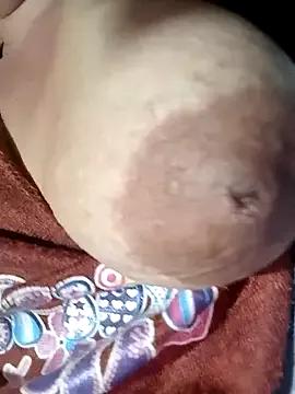 Hotmommax webcams show profile image 