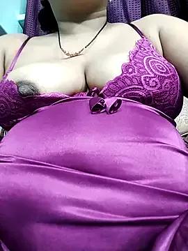 hotti-rashmi from StripChat