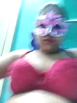 hotti-rashmi from StripChat