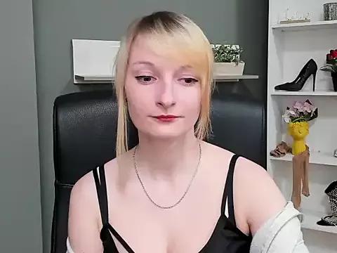 hottieBlair from StripChat