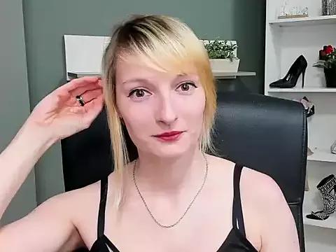 hottieBlair from StripChat