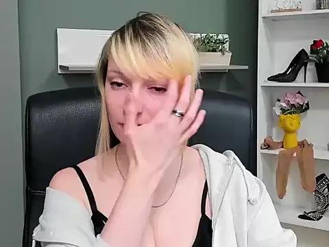 hottieBlair from StripChat