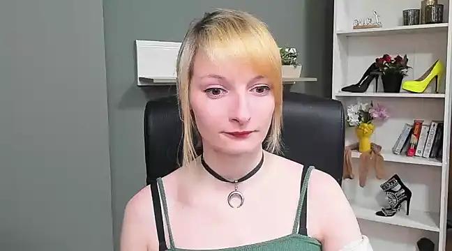 hottieBlair from StripChat