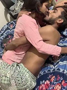 hottiess69 from StripChat