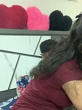 hottiess69 from StripChat