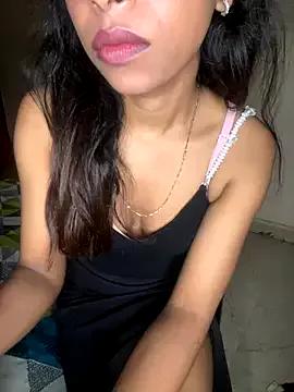 hottiexxxmexxx from StripChat is Freechat