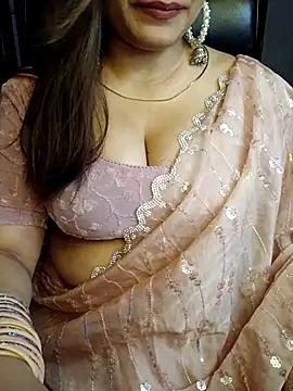 Hotttie_Alisha from StripChat