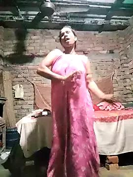 Hotty-dola from StripChat