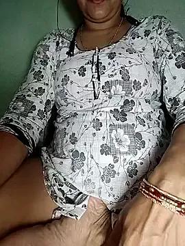 Hotty-Monaa from StripChat