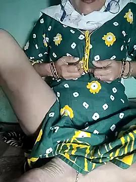 Hotty-Monaa from StripChat