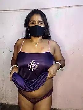 Hotty-rimi from StripChat