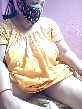 Hotty-rumi from StripChat
