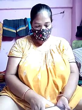 Hotty-rumi from StripChat