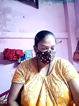 Hotty-rumi from StripChat