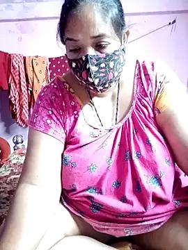 Hotty-rumi from StripChat