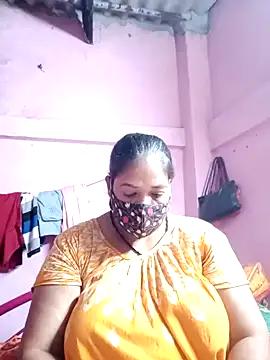 Hotty-rumi from StripChat