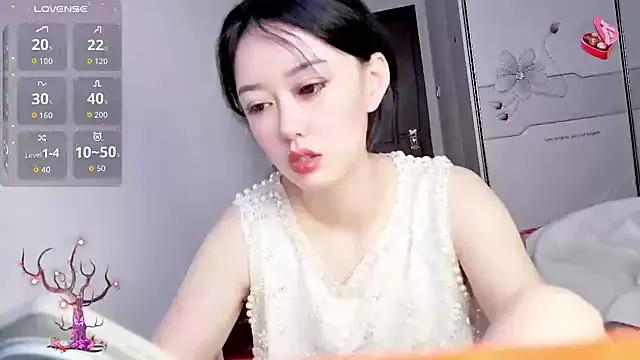 HUAHUA-2025 webcams show profile image 