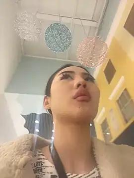 Hunnybanana from StripChat