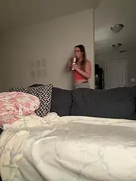 hurricanehayley777 from StripChat