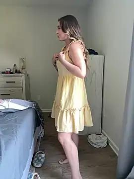 hurricanehayley777 from StripChat
