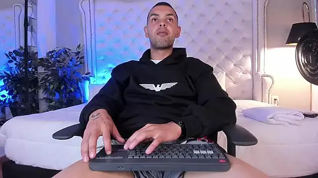 IanBlaze_ from StripChat is Freechat