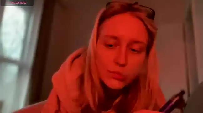 iilovetomatoes from StripChat