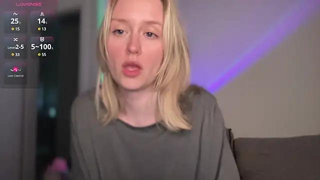 iilovetomatoes from StripChat
