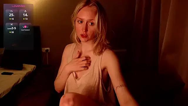 iilovetomatoes from StripChat